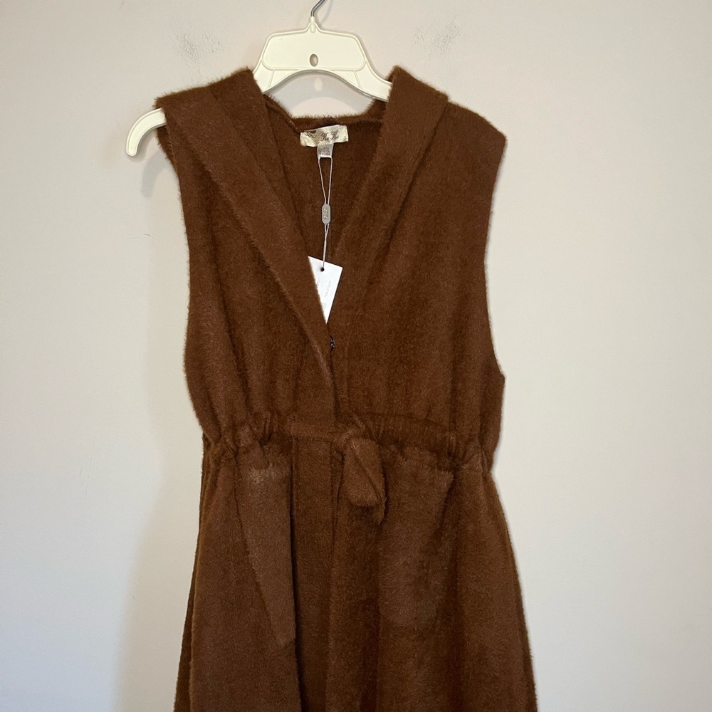 NWT Wool Blend Cozy Hooded Vest Size Medium - Picture 3 of 13